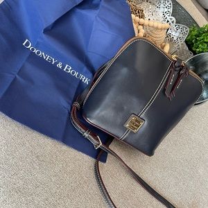 Dooney & Bourke navy blue, double zippered handbag